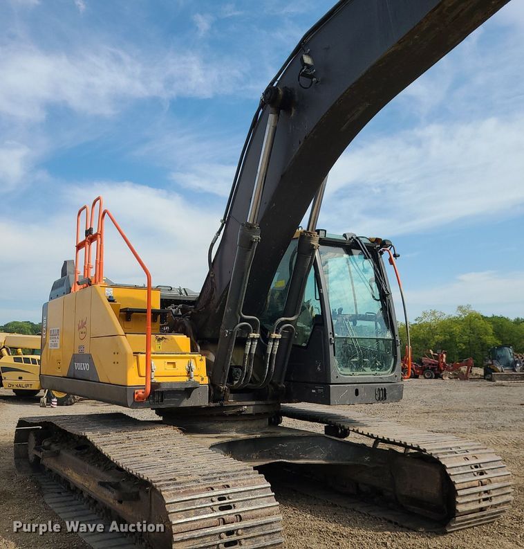 image for item DK4017 2017 Volvo EC250EL  excavator