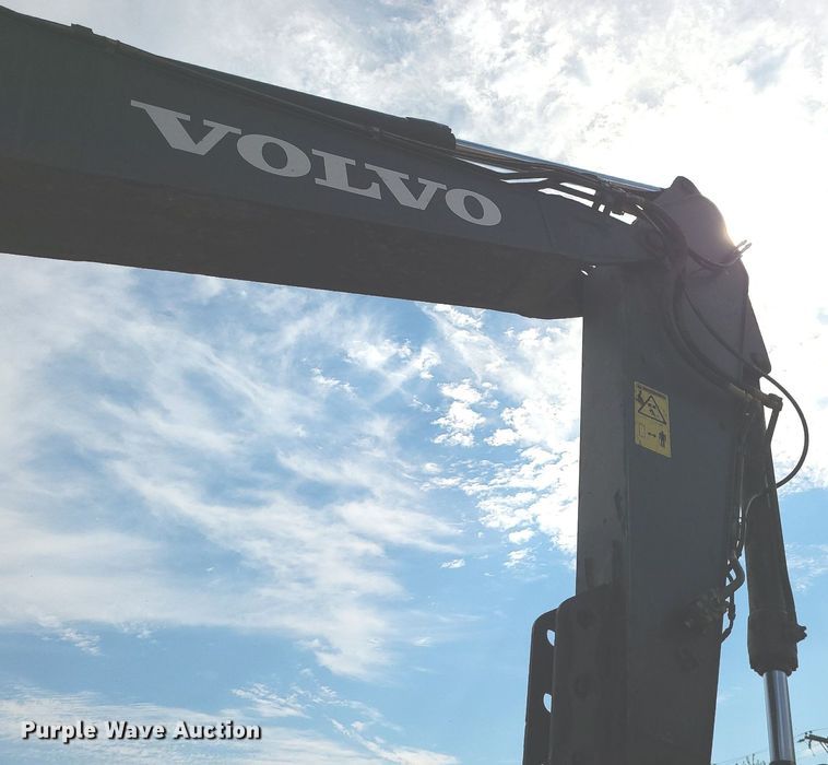 image for item DK4017 2017 Volvo EC250EL  excavator