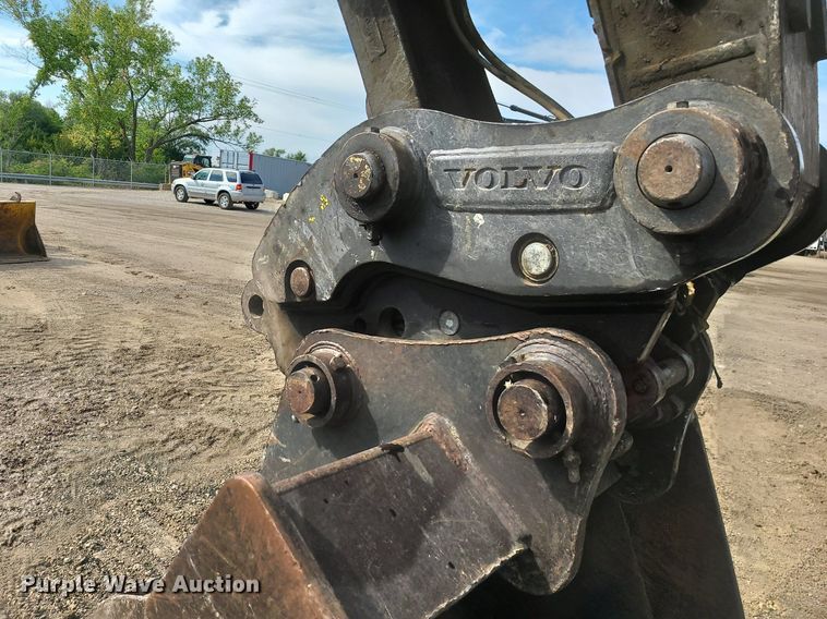 image for item DK4017 2017 Volvo EC250EL  excavator