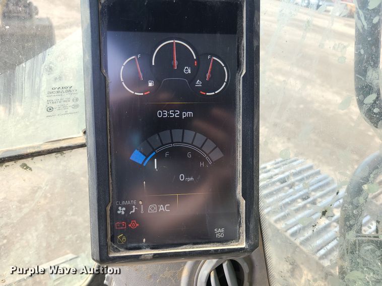 image for item DK4021 2018 Volvo EC220EL  excavator