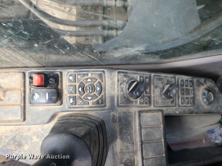 image for item DK4021 2018 Volvo EC220EL  excavator