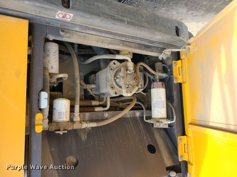 image for item DK4021 2018 Volvo EC220EL  excavator