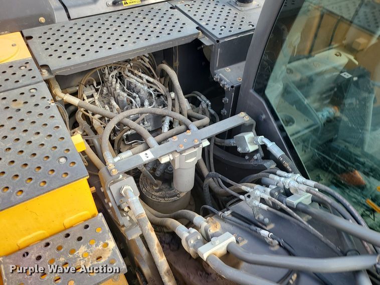 image for item DK4021 2018 Volvo EC220EL  excavator