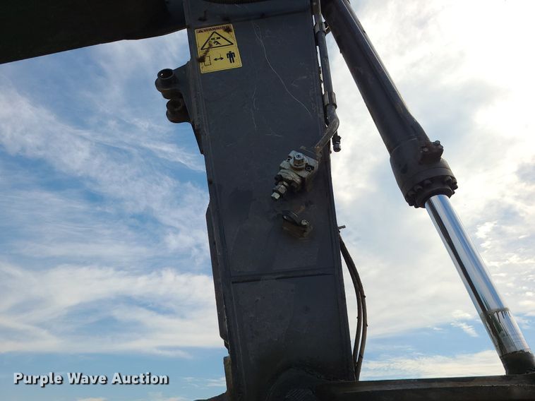 image for item DK4021 2018 Volvo EC220EL  excavator