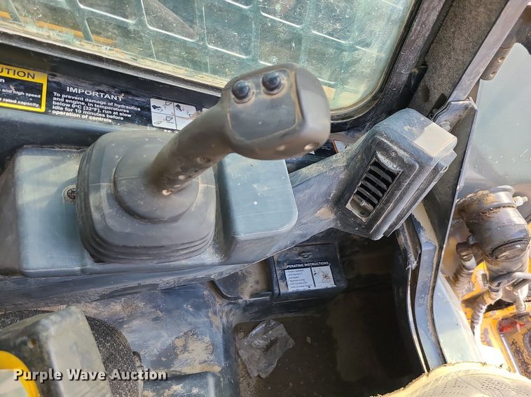 image for item DK4022 2019 John Deere 325G  tracked skid steer loader