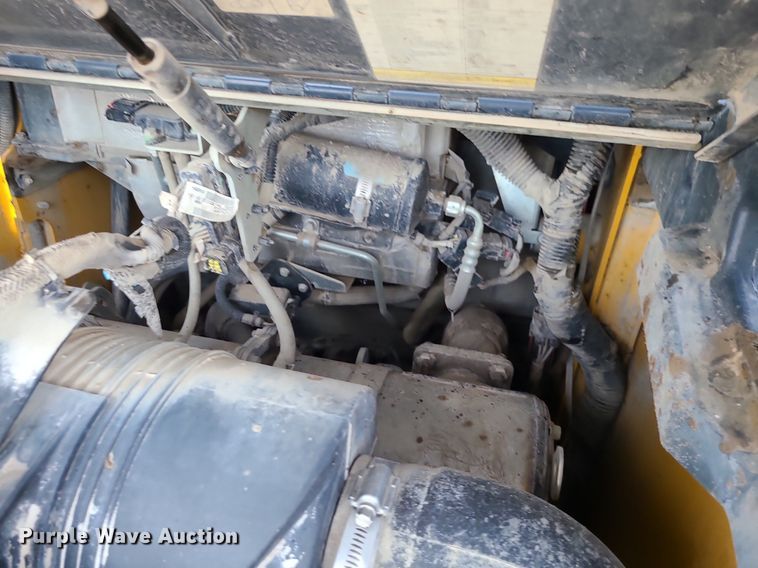 image for item DK4022 2019 John Deere 325G  tracked skid steer loader