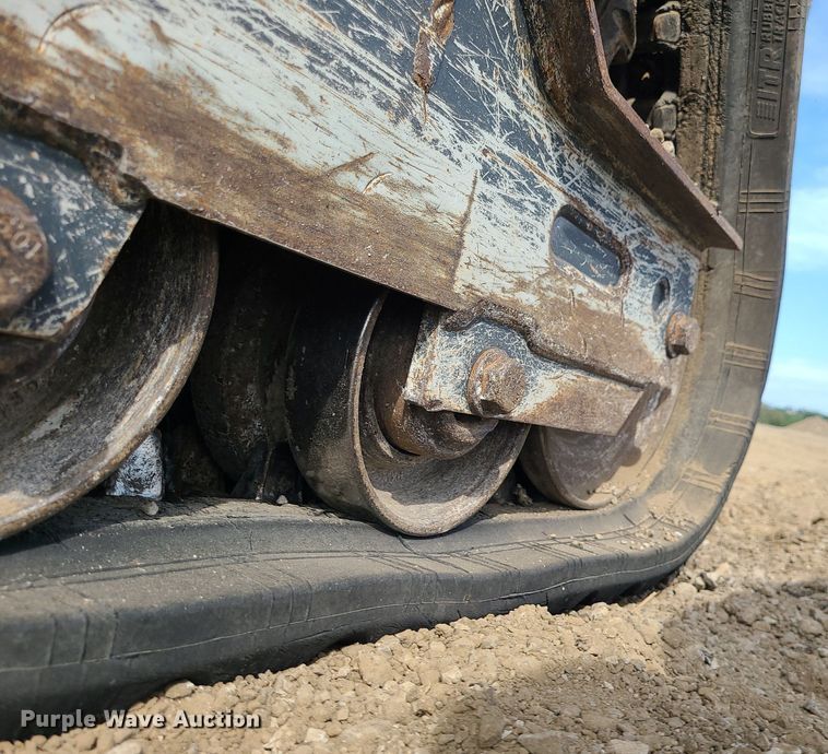 image for item DK4022 2019 John Deere 325G  tracked skid steer loader