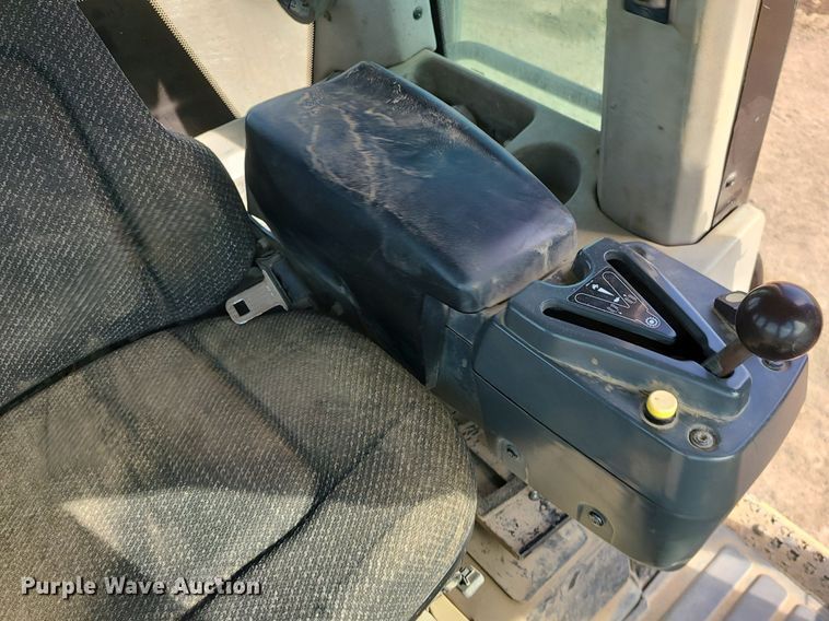 image for item DK4023 2013 Caterpillar 963D  track loader