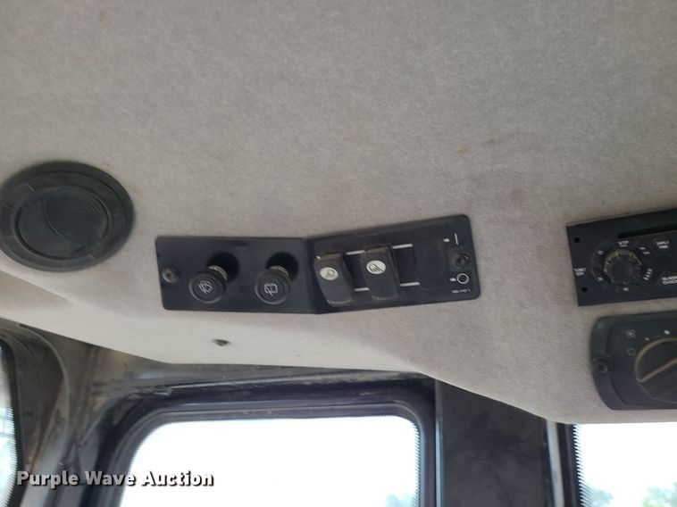 image for item DK4023 2013 Caterpillar 963D  track loader