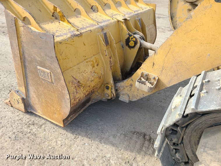 image for item DK4023 2013 Caterpillar 963D  track loader
