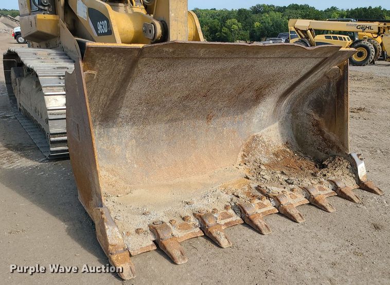 image for item DK4023 2013 Caterpillar 963D  track loader