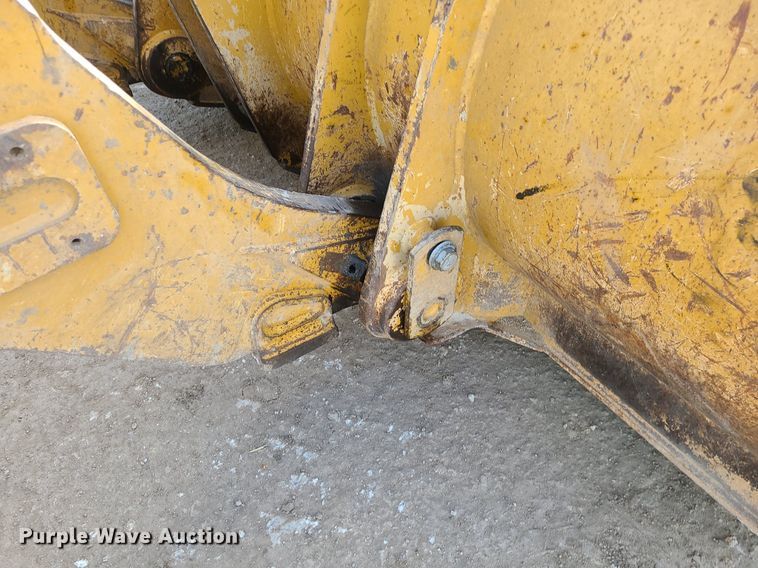 image for item DK4023 2013 Caterpillar 963D  track loader