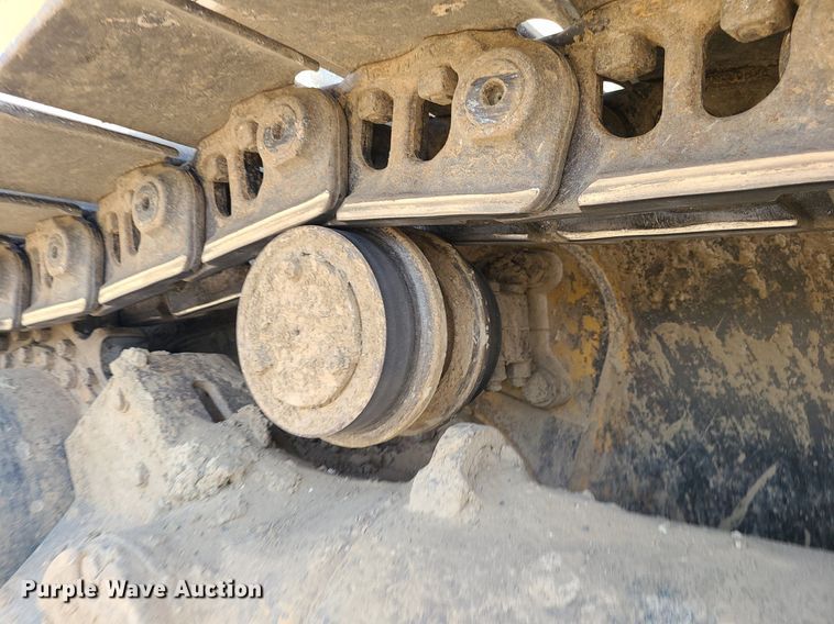 image for item DK4023 2013 Caterpillar 963D  track loader