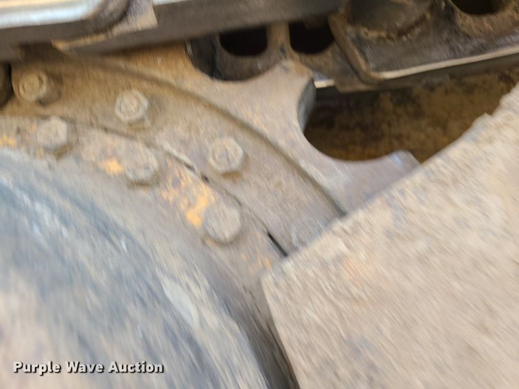 image for item DK4023 2013 Caterpillar 963D  track loader