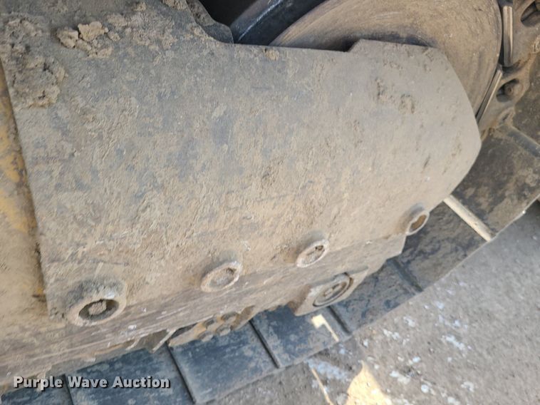 image for item DK4023 2013 Caterpillar 963D  track loader