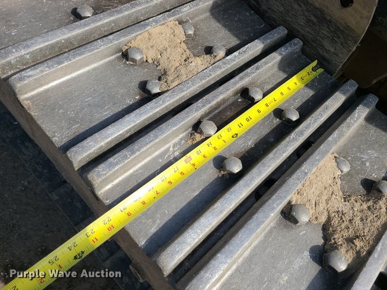 image for item DK4023 2013 Caterpillar 963D  track loader