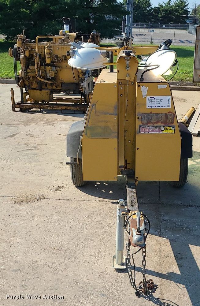 image for item DK4027 Caterpillar  light plant