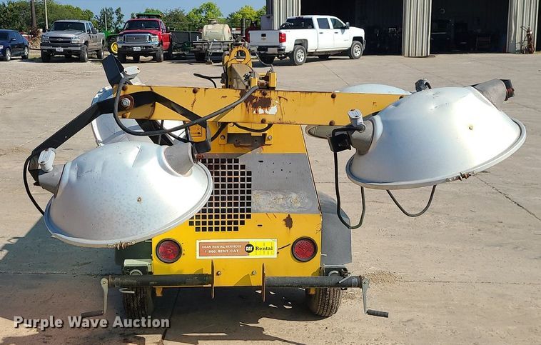 image for item DK4027 Caterpillar  light plant