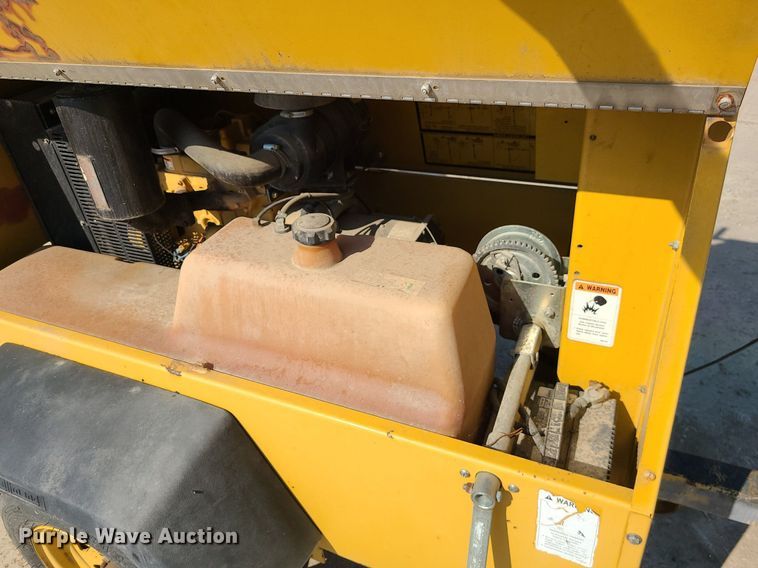 image for item DK4027 Caterpillar  light plant