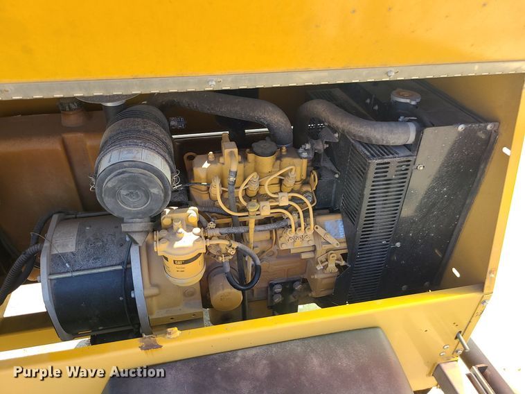 image for item DK4027 Caterpillar  light plant