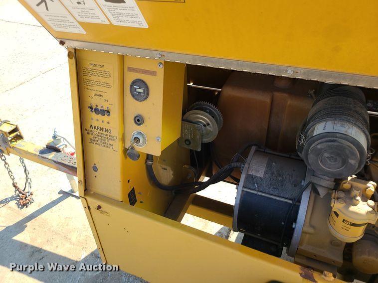 image for item DK4027 Caterpillar  light plant