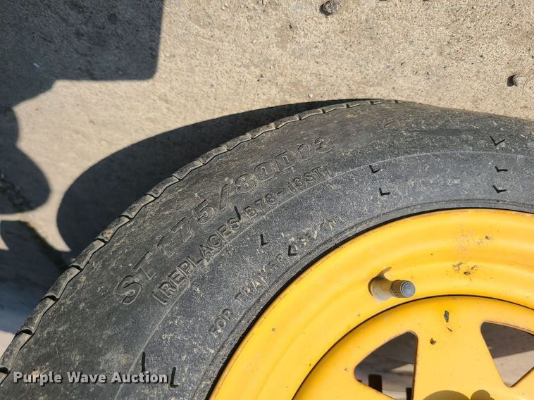 image for item DK4027 Caterpillar  light plant