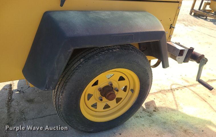 image for item DK4027 Caterpillar  light plant