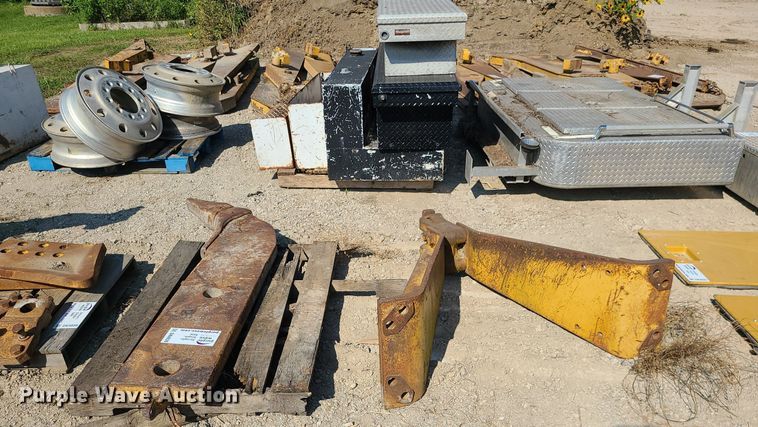 image for item DK4036 Caterpillar D8N  parts