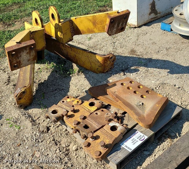 image for item DK4038 Caterpillar D8R  parts