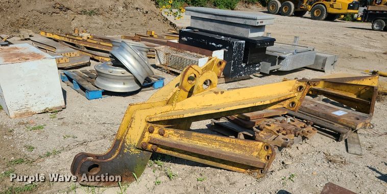 image for item DK4038 Caterpillar D8R  parts