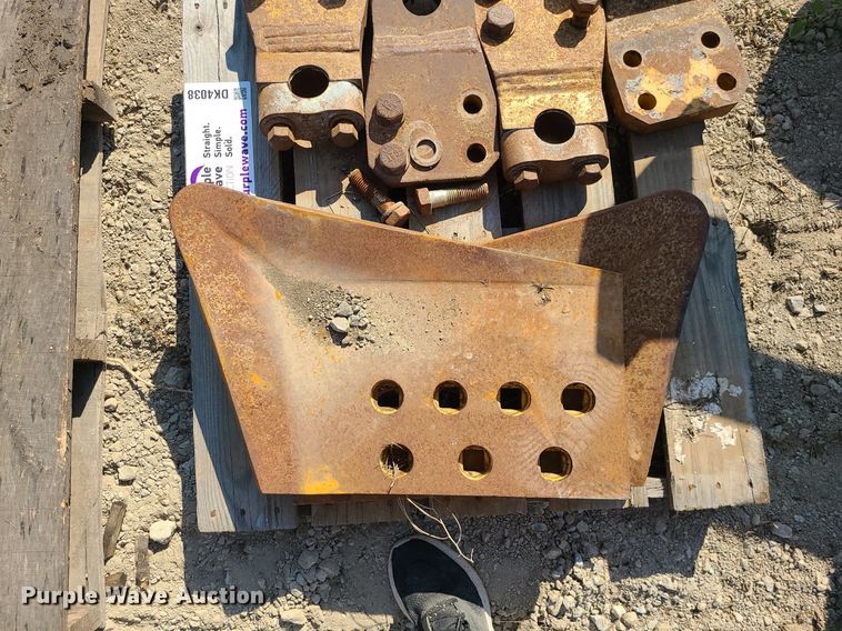 image for item DK4038 Caterpillar D8R  parts