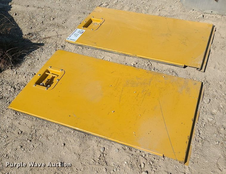 image for item DK4041 Caterpillar  engine covers