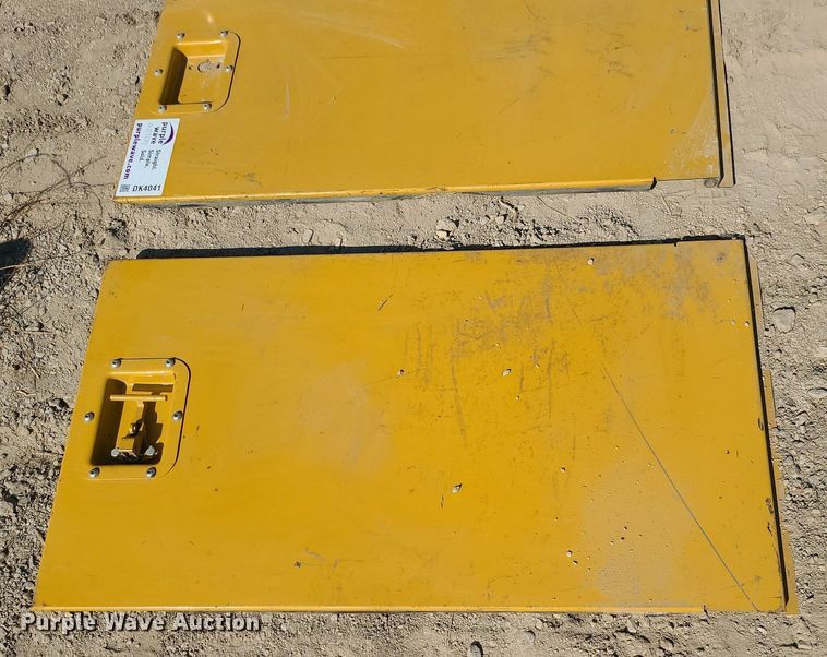 image for item DK4041 Caterpillar  engine covers