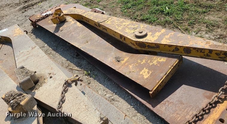 image for item DK4045 Caterpillar 740  end gate