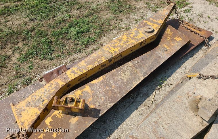 image for item DK4045 Caterpillar 740  end gate