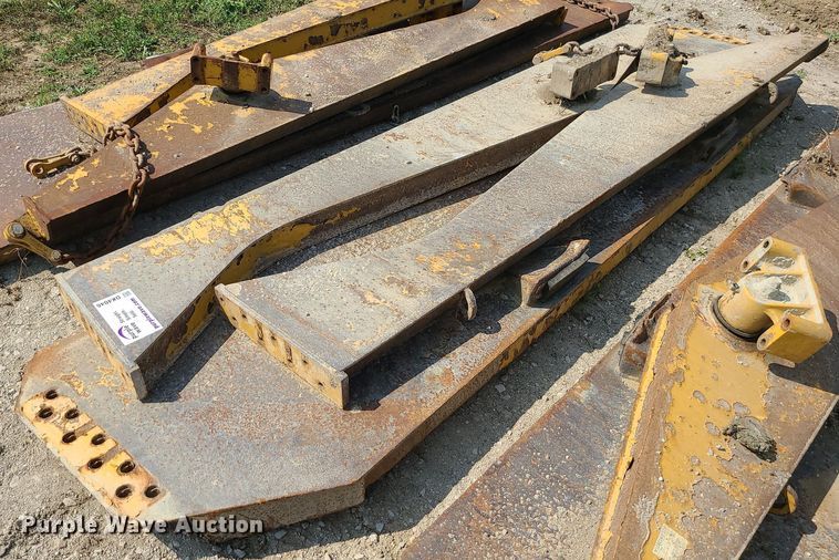 image for item DK4046 Caterpillar 740  end gate