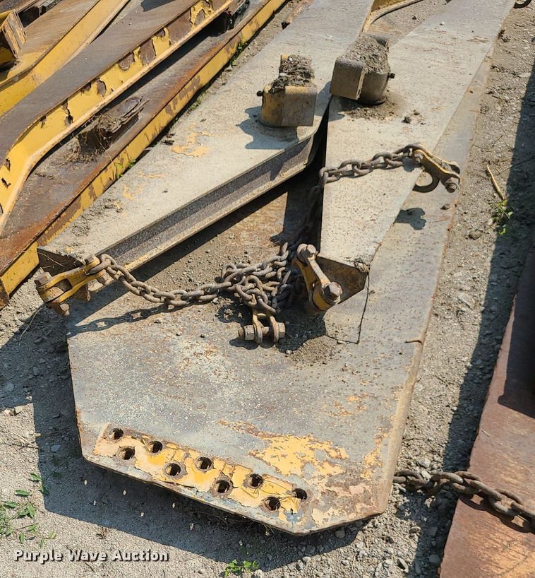 image for item DK4046 Caterpillar 740  end gate