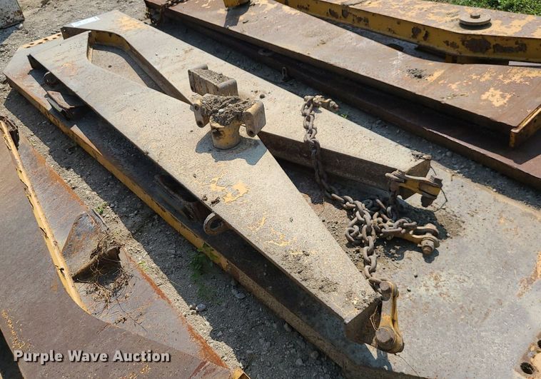 image for item DK4046 Caterpillar 740  end gate