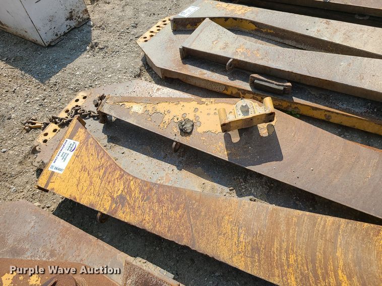 image for item DK4047 Caterpillar 740  end gate