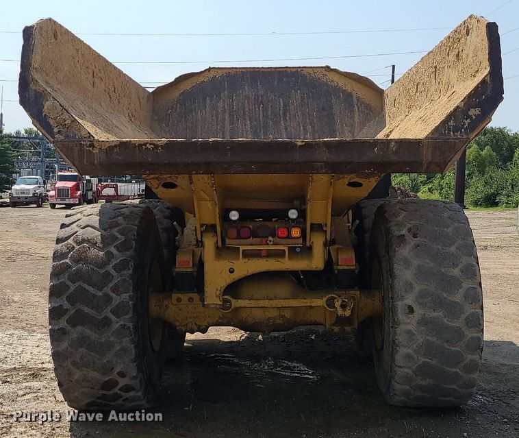 image for item DK4052 2015 Caterpillar 740B  haul truck