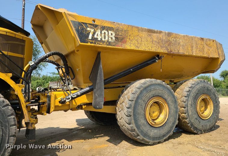 image for item DK4052 2015 Caterpillar 740B  haul truck