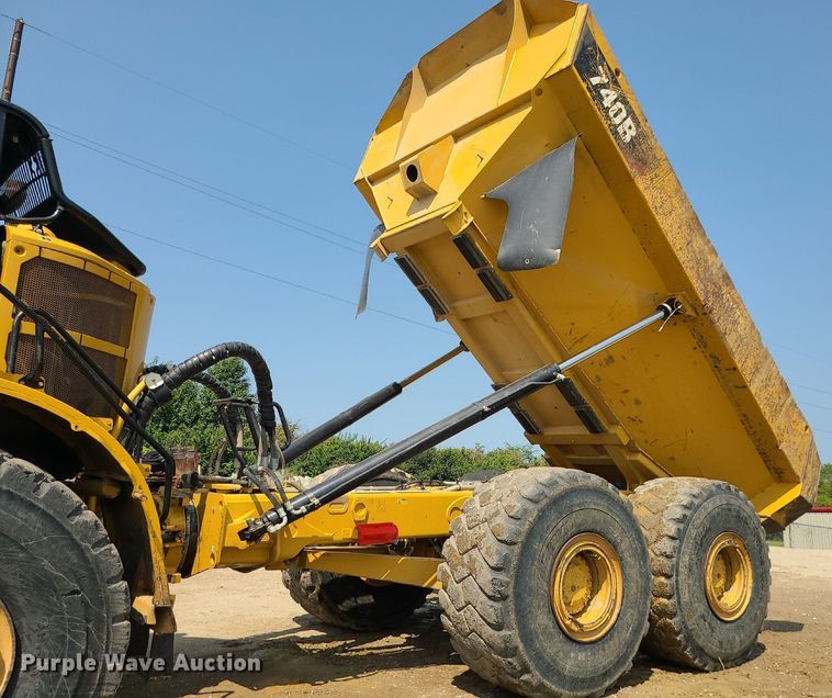 image for item DK4052 2015 Caterpillar 740B  haul truck