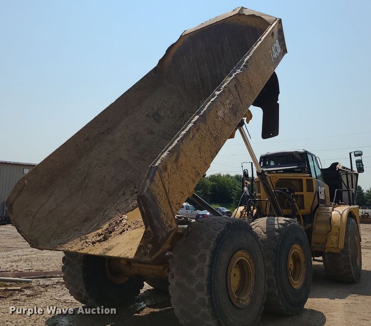 image for item DK4052 2015 Caterpillar 740B  haul truck