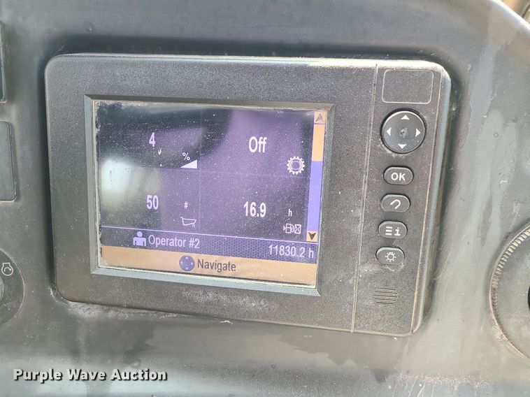 image for item DK4052 2015 Caterpillar 740B  haul truck