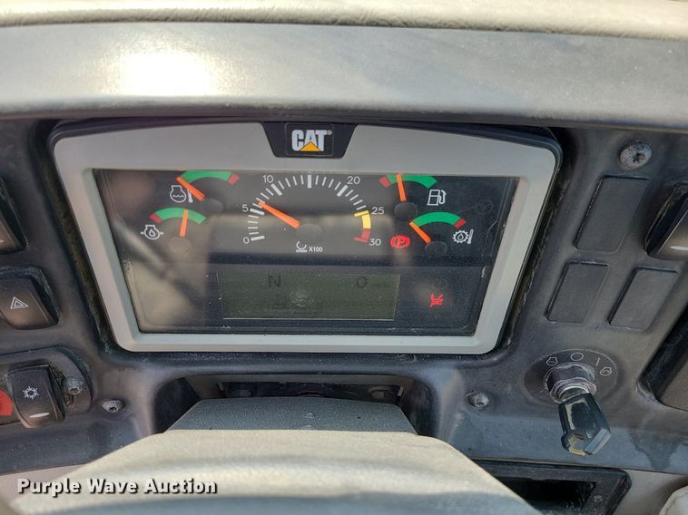 image for item DK4052 2015 Caterpillar 740B  haul truck