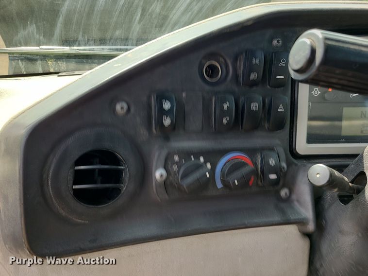 image for item DK4052 2015 Caterpillar 740B  haul truck