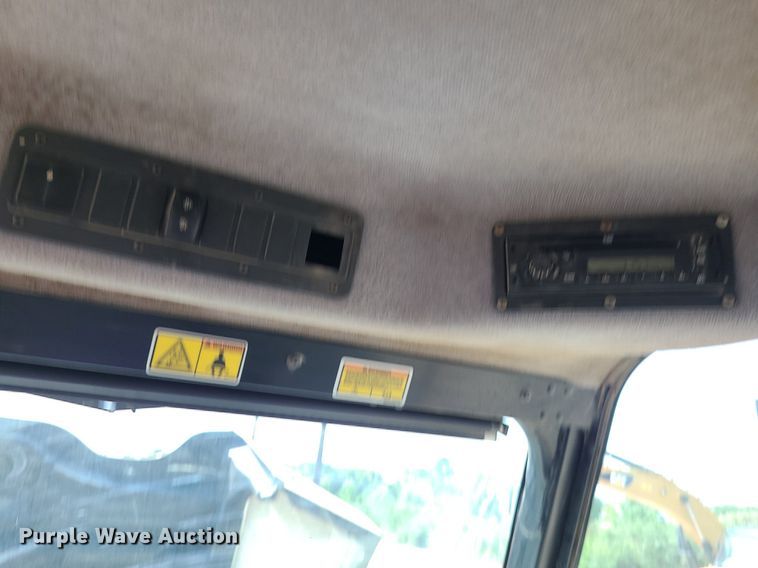 image for item DK4052 2015 Caterpillar 740B  haul truck