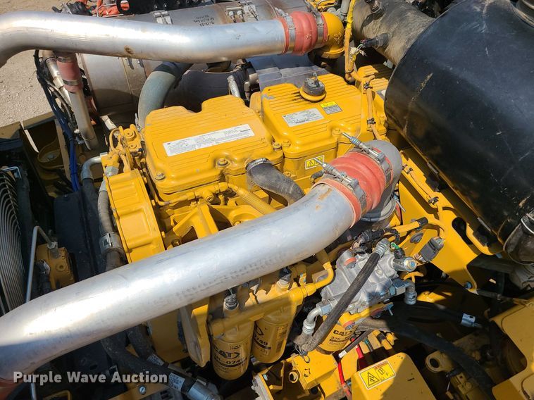 image for item DK4052 2015 Caterpillar 740B  haul truck