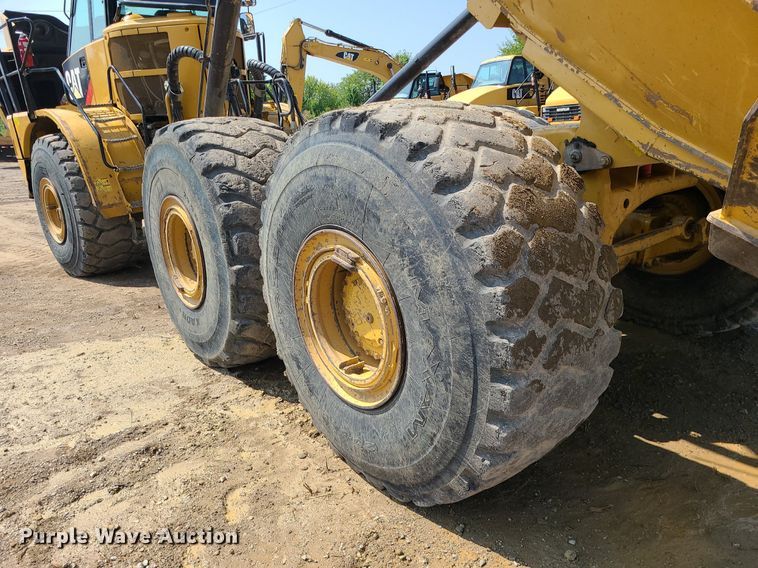 image for item DK4052 2015 Caterpillar 740B  haul truck