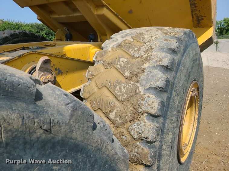 image for item DK4052 2015 Caterpillar 740B  haul truck